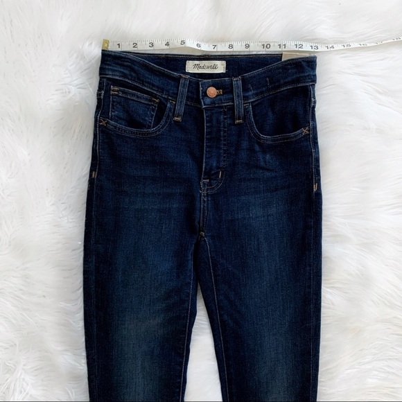 MADEWELL Dark Wash 9” Skinny Jeans! - Picture 3 of 6